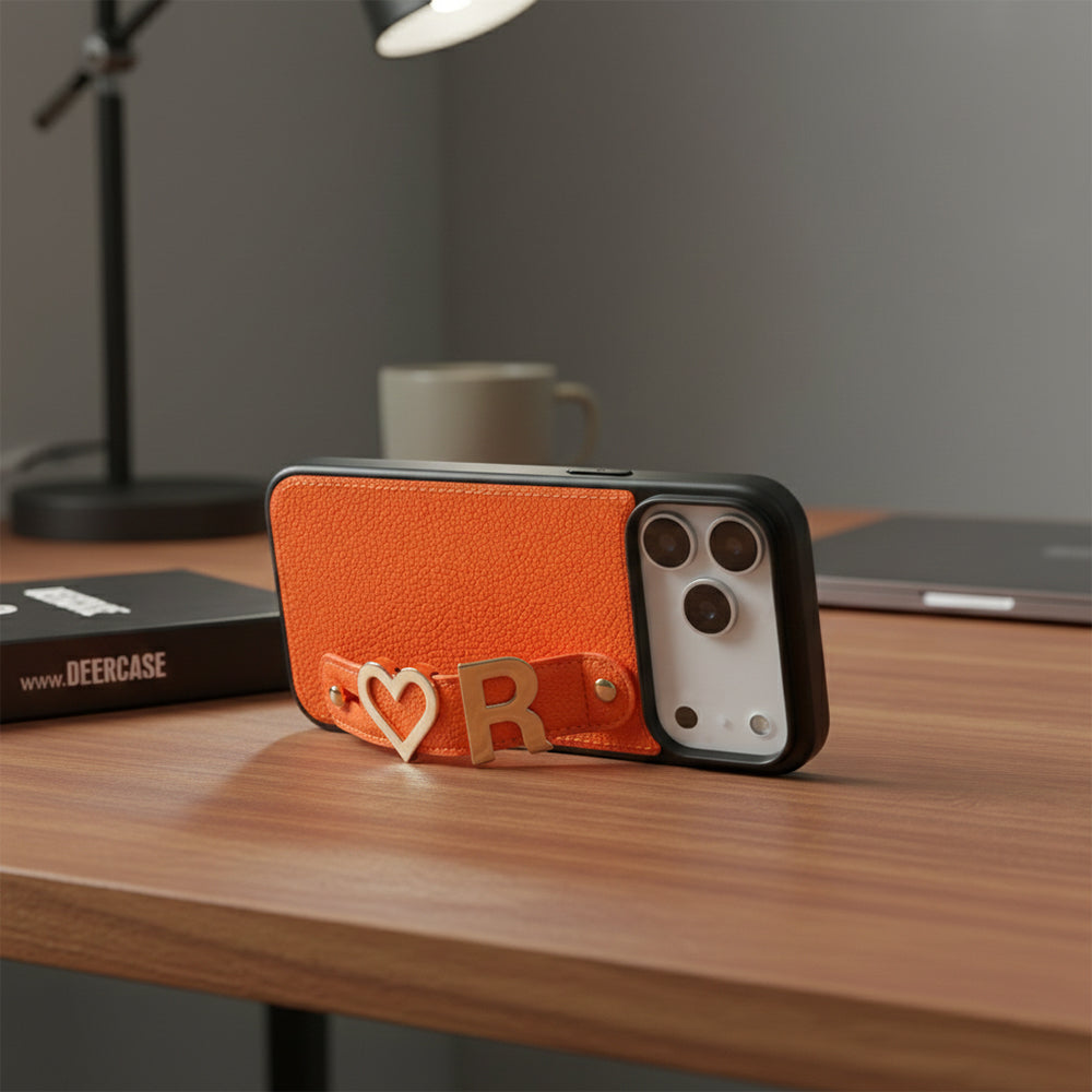 iPhone 15 Plus Kişiye Özel Harfli Deri Telefon Kılıfı Turuncu