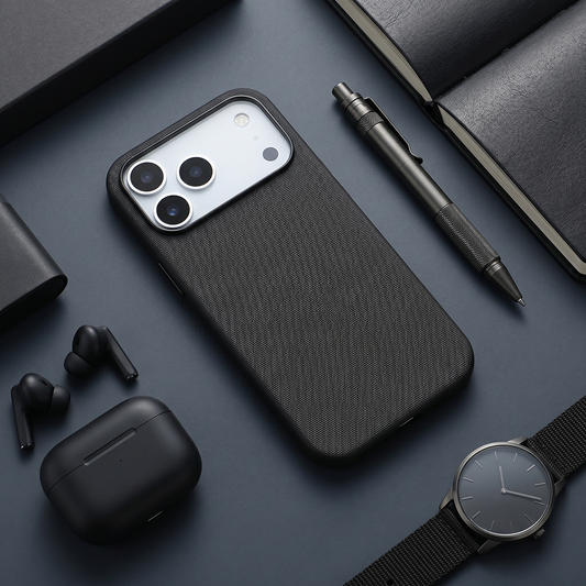 iPhone 17 Pro Gizli Magsafeli Mikro Kabartma Premium Telefon Kılıfı - Siyah