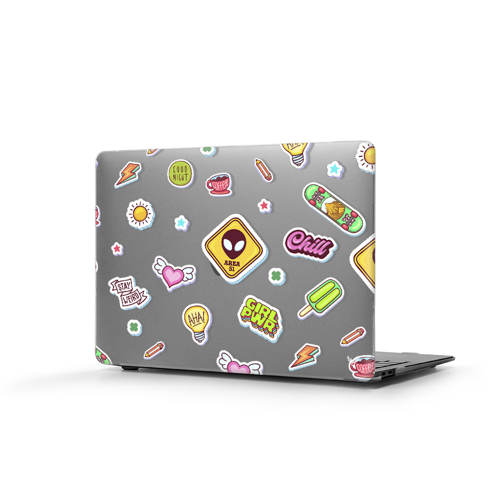 Macbook Pro Sert Kapaklı Area 51 Desenli Kılıf