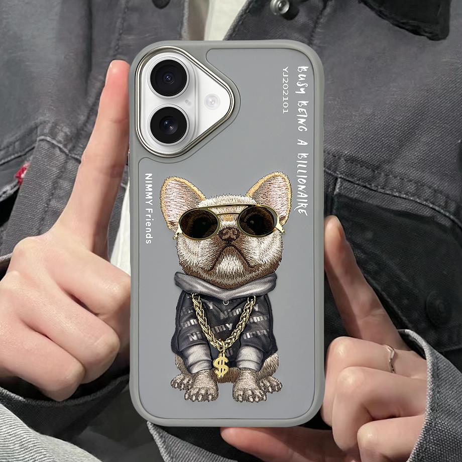 iPhone 16 Nimmy Gerçek Nakışlı ve Zincirli Bulldog Telefon Kılıfı